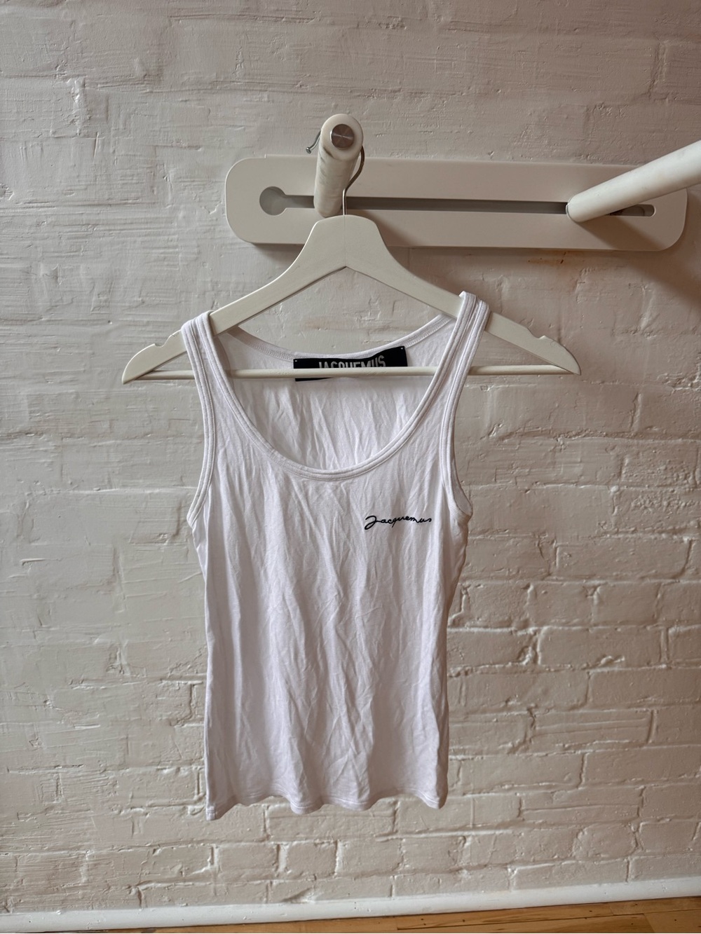 Jacquemus White Women's Ribbed Tank with Script Logo